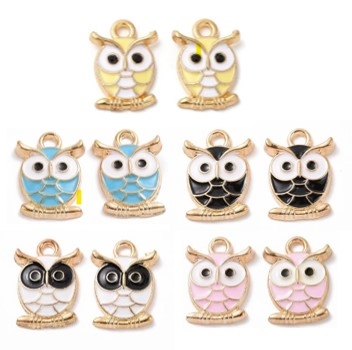 20 uglevedhæng. 4 stk. af hver farve.