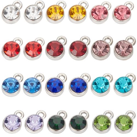 24 runde glasvedhæng med facet sten.