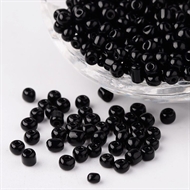 2 mm. sorte glasperler. 50 g
