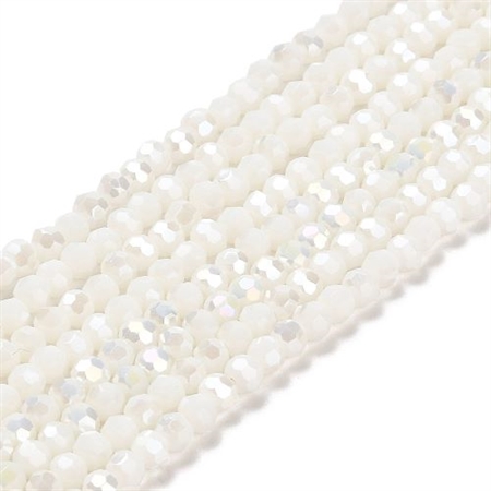 2 strenge hvide facet perler med glans, 3,5 - 3 mm. 