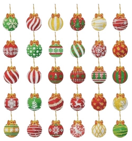 30 diamant nøgleringe med julekugler.