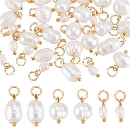 30 vedhæng med ferskvands perler. 10 af hver størrelse