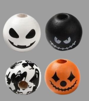 50 Halloween perler. 20 hvid + 10 af de 3 andre. Ca. 15,5 mm.