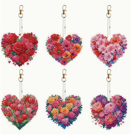 6 diamant nøgleringe med hjerter med blomster